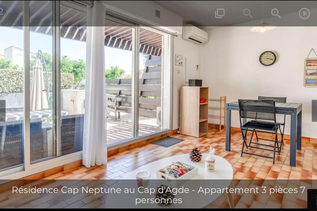 Apartment De Plain-pied A 2 Min A Pied De La Plage. *